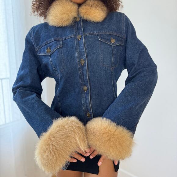 Vintage Italian Denim Jacket with Faux-Fur Collar & Cuffs (S) - Picture 8 of 12